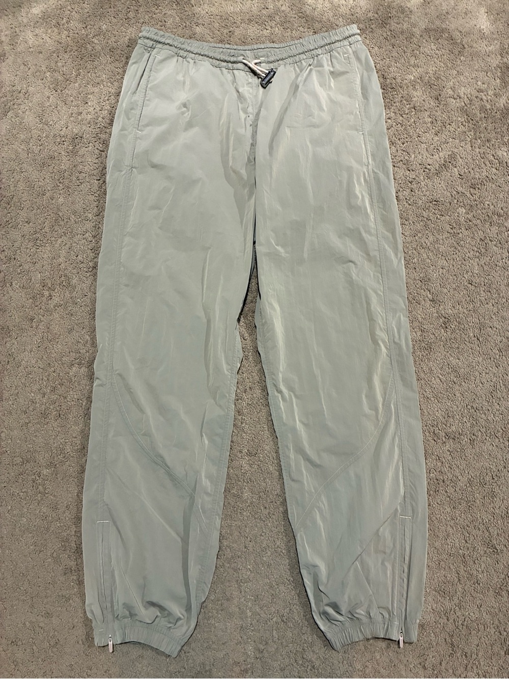 Lululemon Evergreen Track Pant Size 10 Cafe Au Lait Water Repel Windproof Pocket